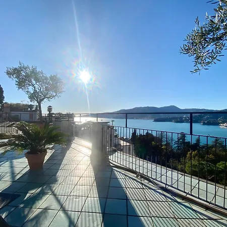 Welcome Riviera-paradiso 12-parking 2,25 Meters Wide-vista Mare Stupenda-balcone Con Vista Meravigliosa-terrazza Sovrastante Di 70 Mq Esterna- Διαμέρισμα