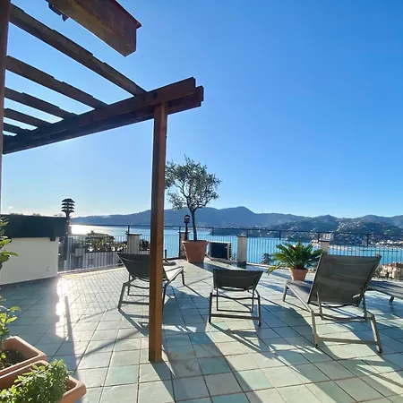 Welcome Riviera-paradiso 12-parking 2,25 Meters Wide-vista Mare Stupenda-balcone Con Vista Meravigliosa-terrazza Sovrastante Di 70 Mq Esterna- Διαμέρισμα